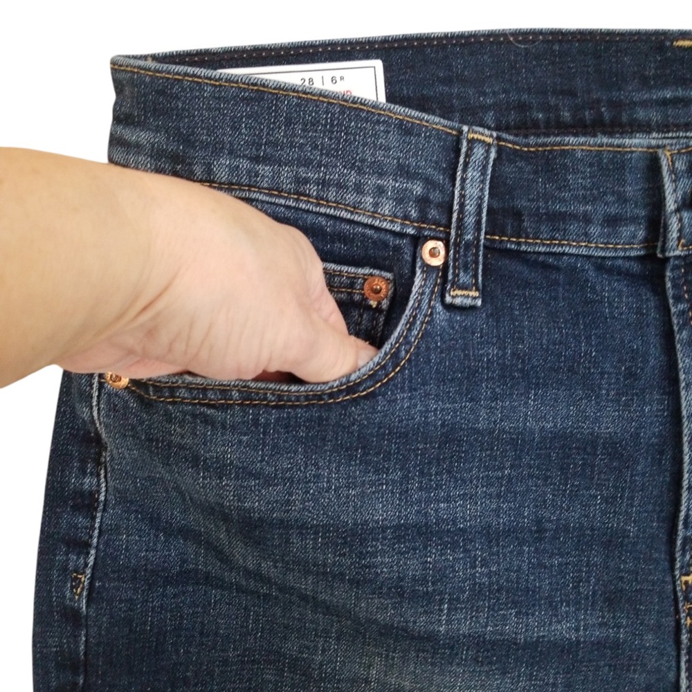 GAP‎ Girlfriend Mid Rise Dark Glendale Jeans Size 28 (6) NWOT - Picture 4 of 9